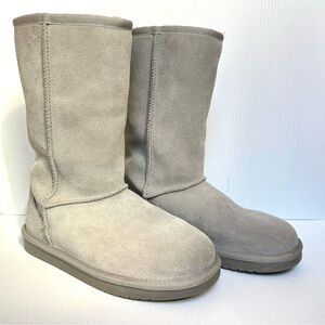 Koolaburra by UGG Gray Boots
